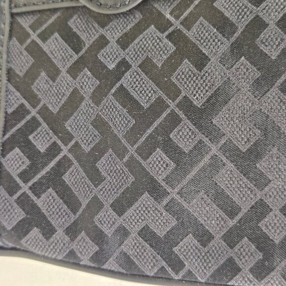 Tommy Hilfiger Black Canvas Logo Crossbody Faux Leather Trim Adjustable Strap - Picture 7 of 15